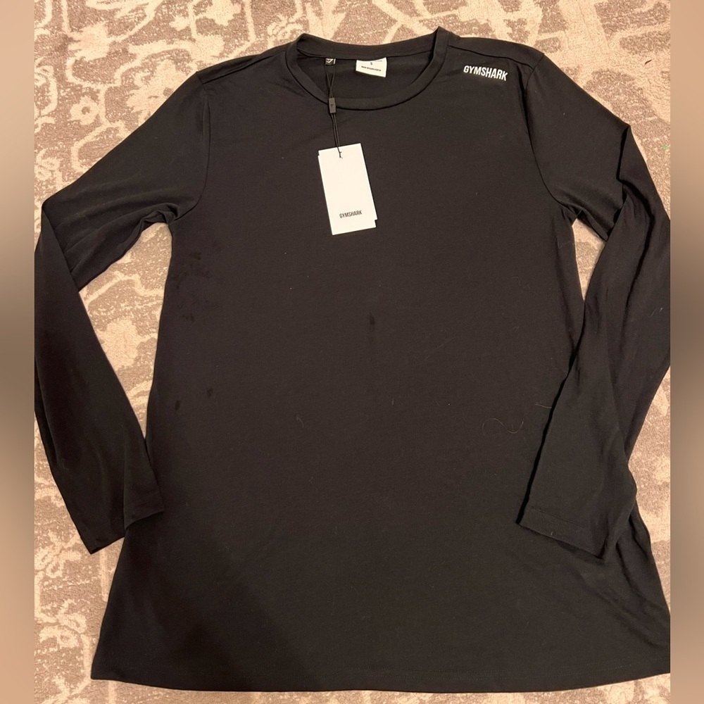 Gymshark black shirt